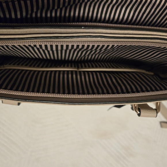 Mathew and Julian Purse - Picture 6 of 6